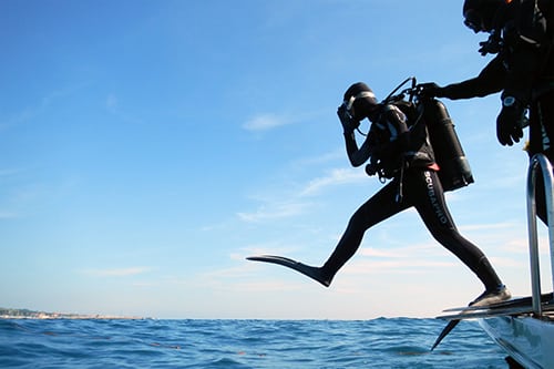saut droit plongée